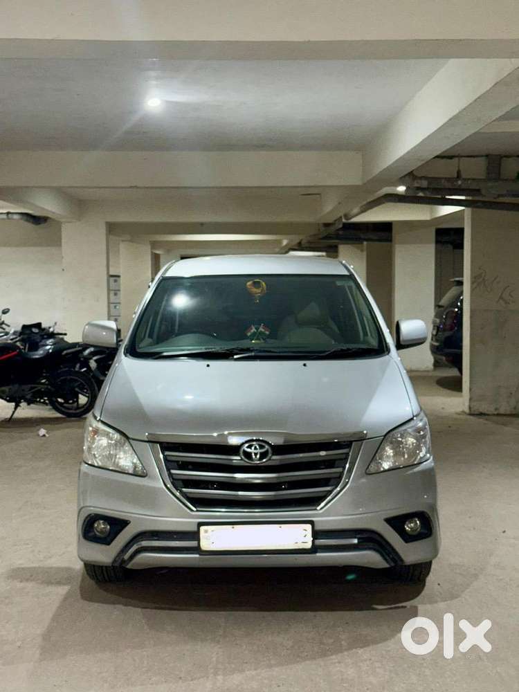 Toyota Innova 2014 Diesel Well Maintained
