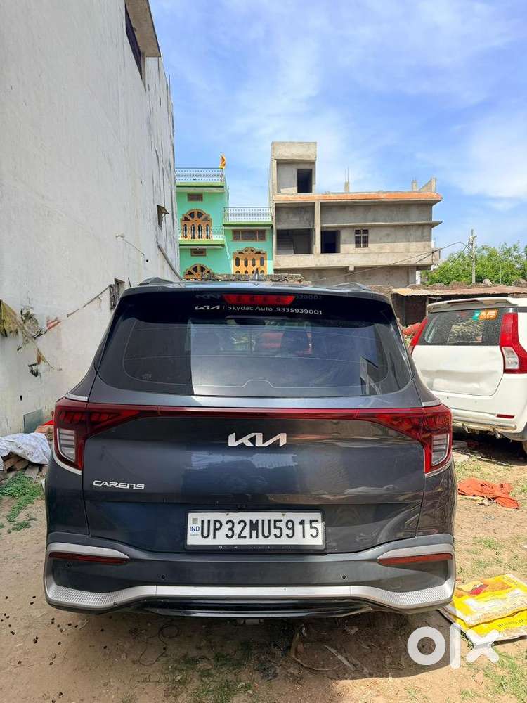 Kia Carens 2022 Petrol Well Maintained