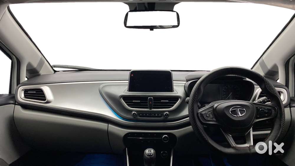 Tata Altroz 1.2 Xz (o), 2020, Petrol