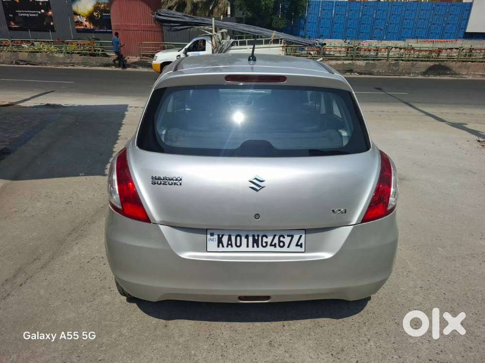 Maruti Suzuki Swift Vxi 1.2 Abs Bs-iv, 2012, Petrol