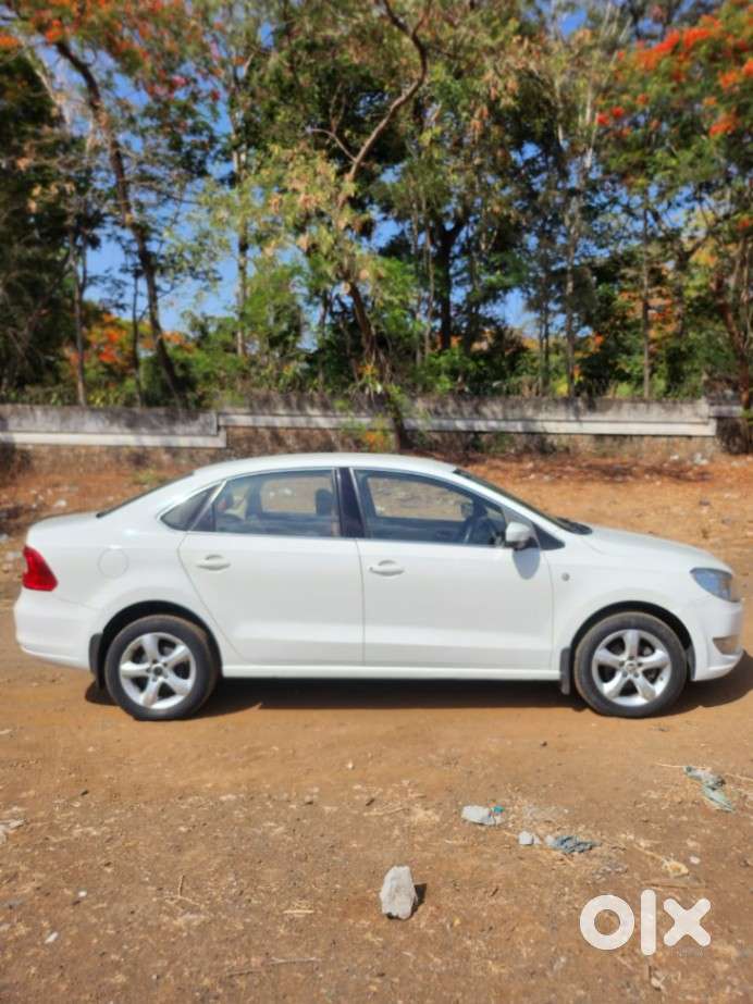 Skoda Rapid Active 1.6 Tdi Mt, 2015, Diesel