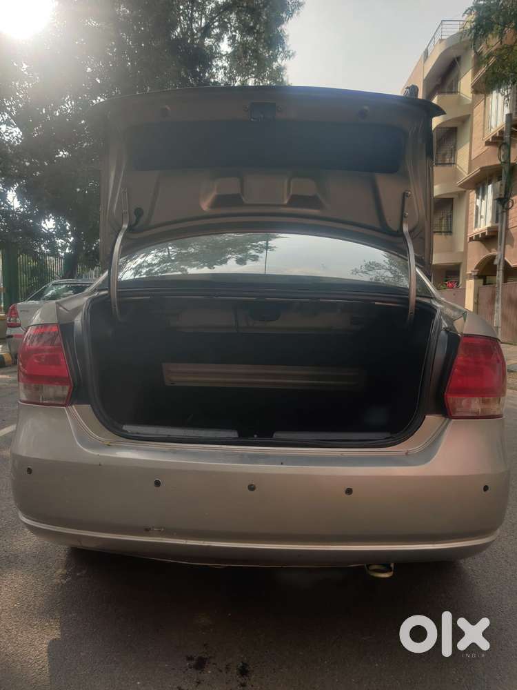 Volkswagen Vento Petrol Highline, 2013, Diesel