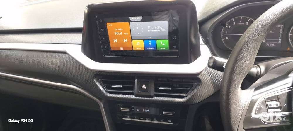 Maruti Suzuki Brezza 1.5 Vxi Cng, 2023, Cng & Hybrids