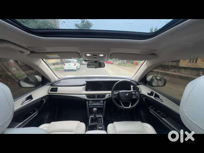 Mahindra Xuv700 2.2 Ax 7 Diesel Mt Luxury Pack Str, 2024, Diesel