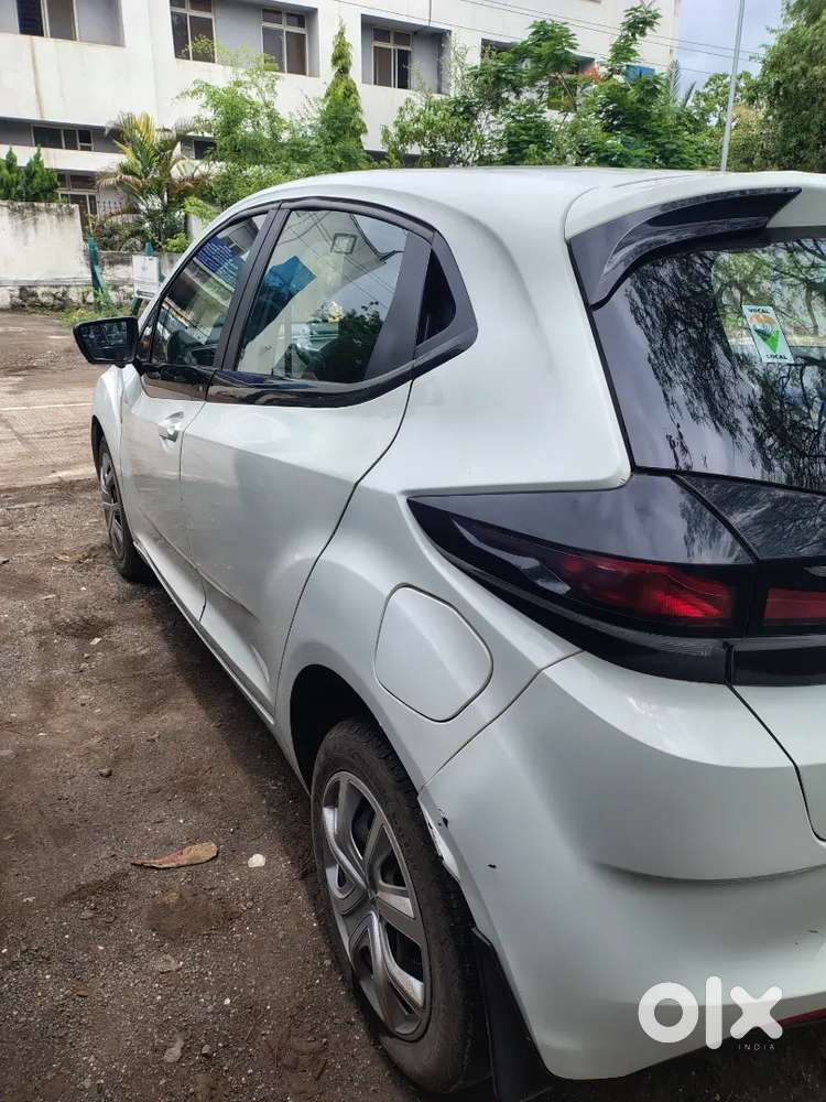 Tata Altroz 2021