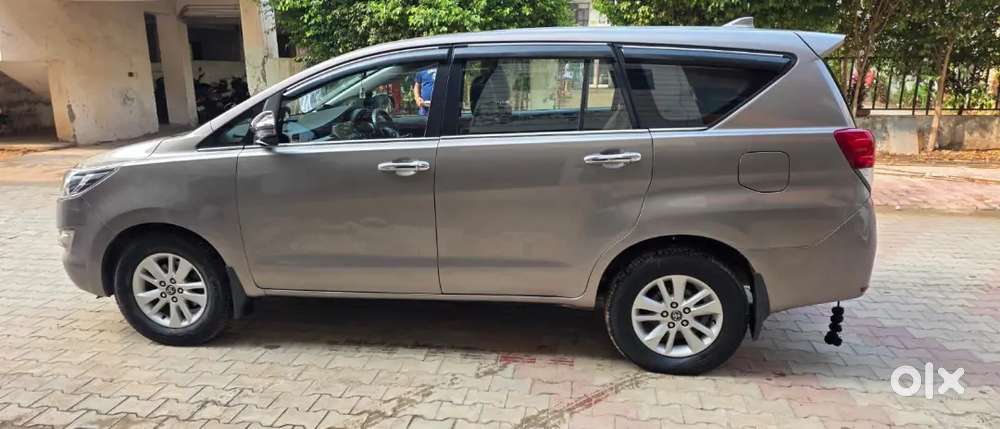 Toyota Innova Crysta 2018