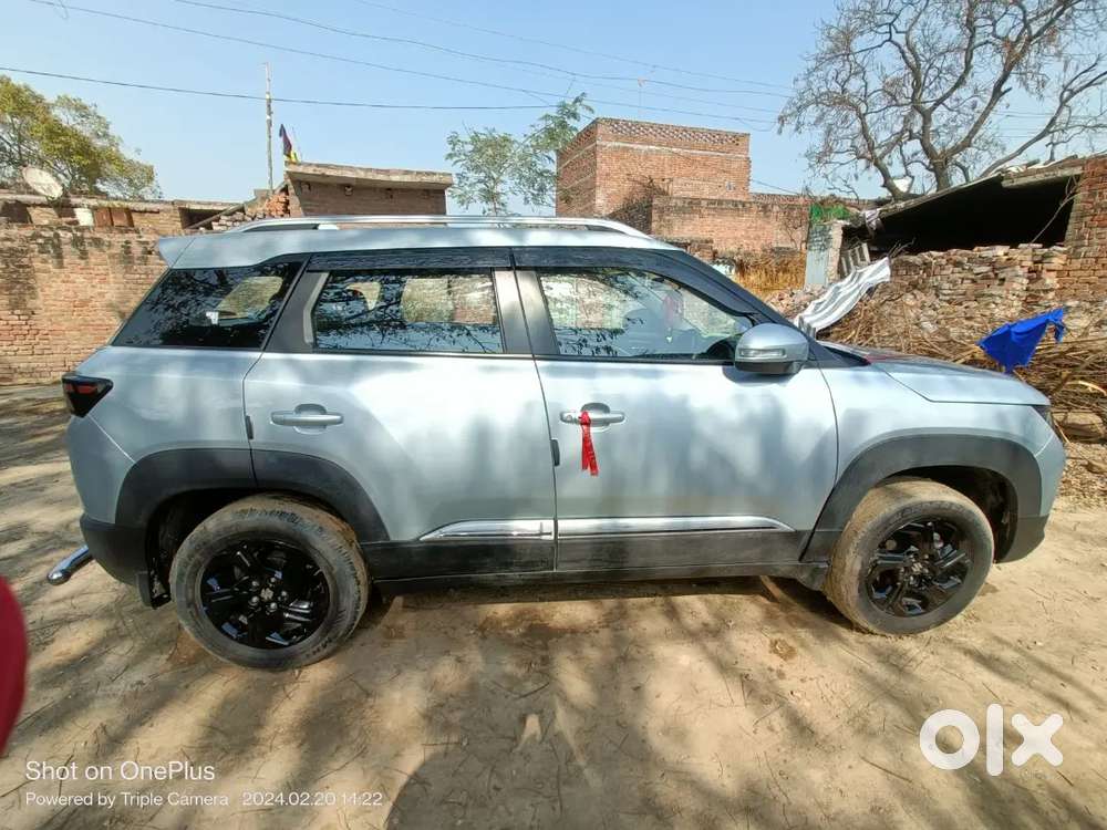 Maruti Suzuki Brezza November 2023 Petrol 14106 Km Driven