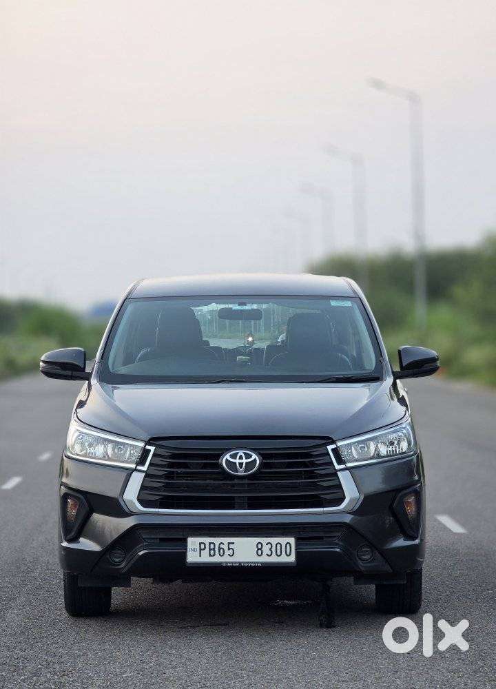 Toyota Innova Crysta 2.4 Gx Limited Edition At 7 Str, 2022, Diesel