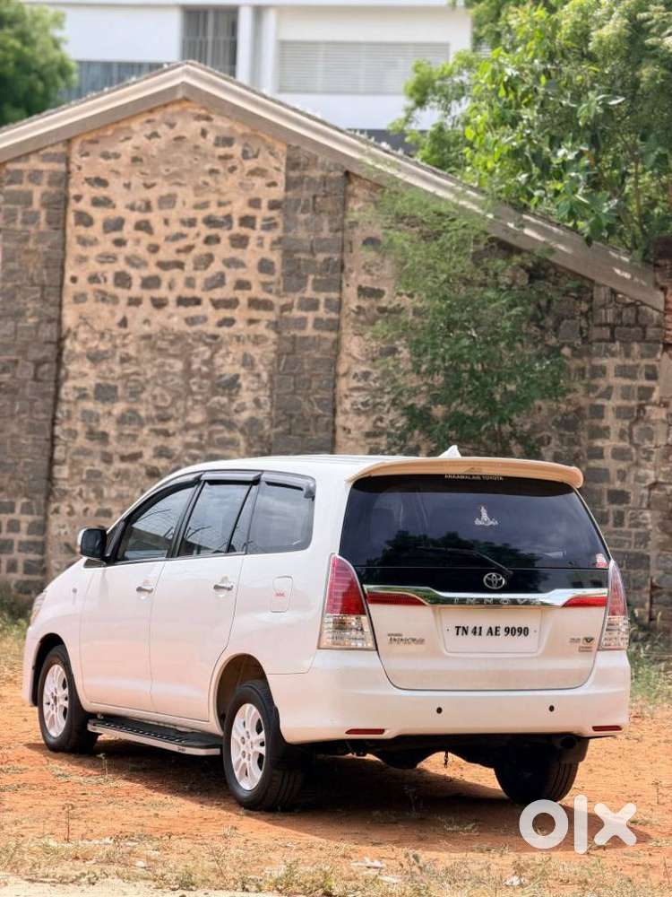 Toyota Innova 2.5 V 7 Str, 2011, Diesel