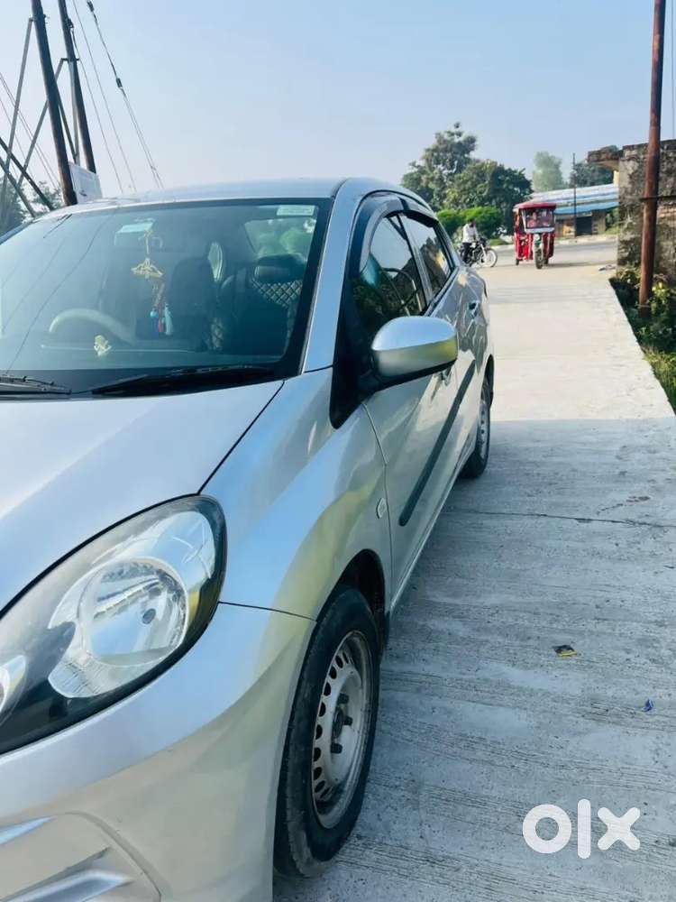 Honda Amaze 2015 Diesel Well Maintained