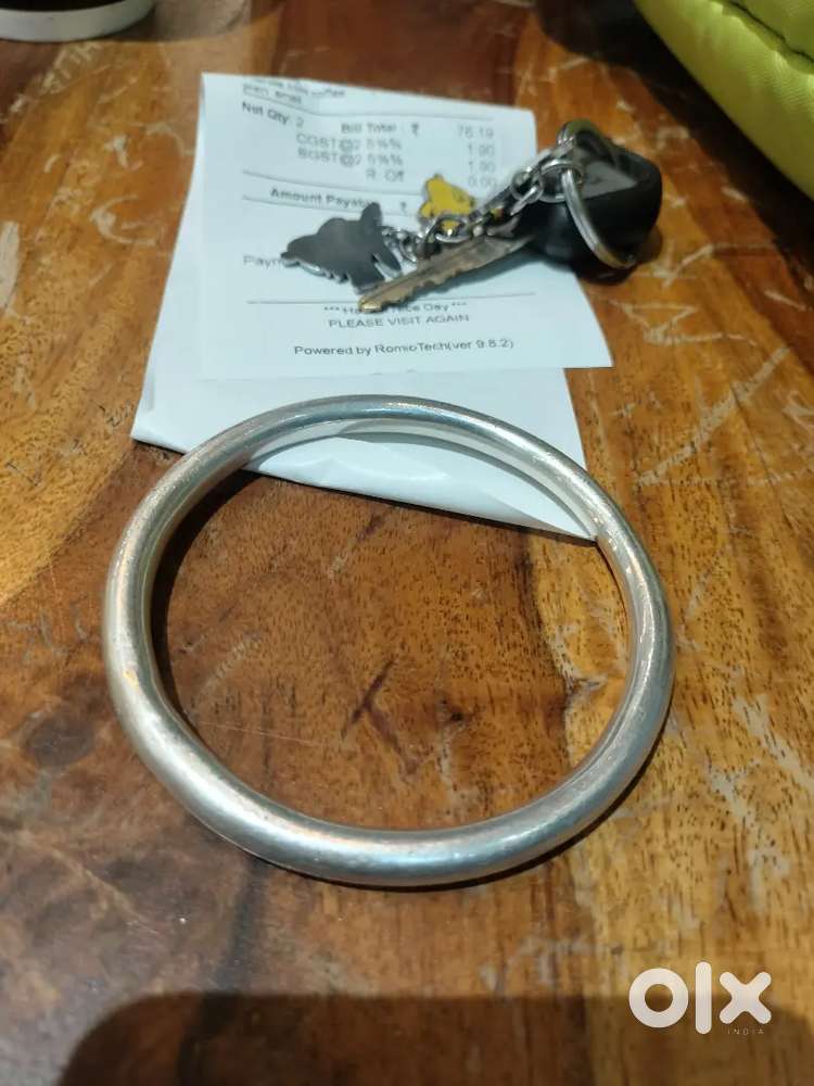 Silver kada