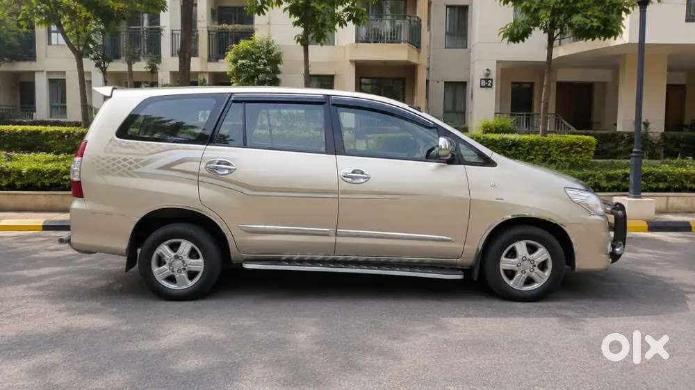 Toyota Innova 2.5 V 2009 Model 2010 Registration Welcome Maintained