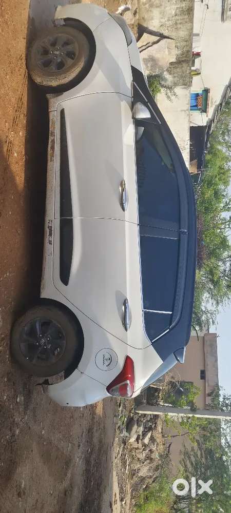Hyundai Grand I10 2018 Diesel 122300 Km Driven