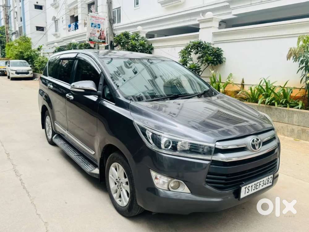 Toyota Innova Crysta 2.4 V 7 Str, 2016, Diesel