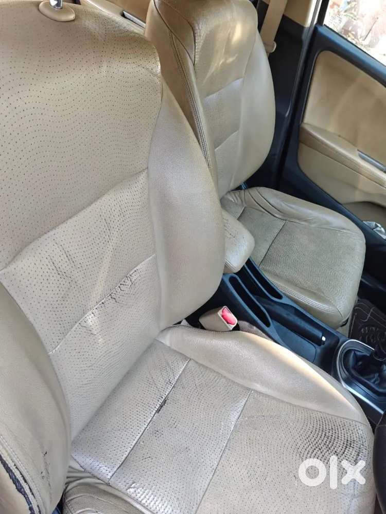 Silver Honda City Diesel Top Varient Sunroof Mint Condition 1st Owner