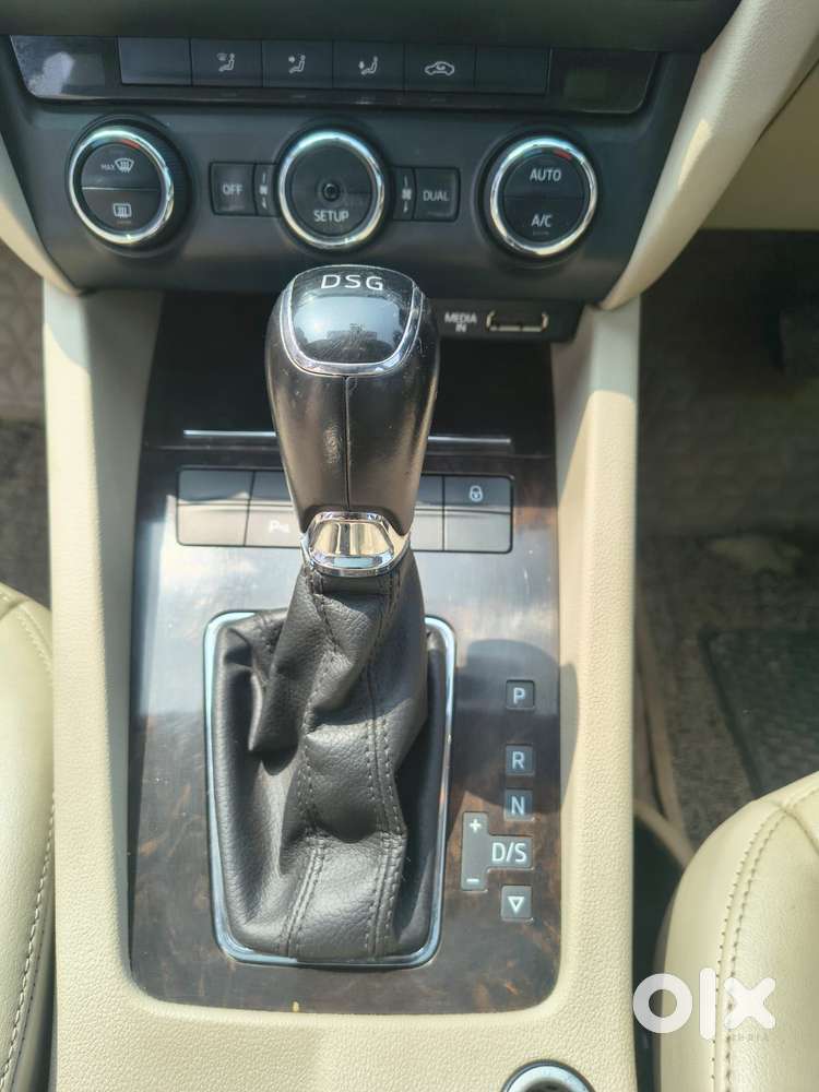 Skoda Octavia 1.8 Elegance Tsi At, 2015, Petrol