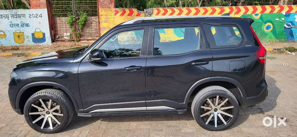 Mahindra Scorpio N Z6 Diesel At 2wd 7 Str, 2023, Diesel