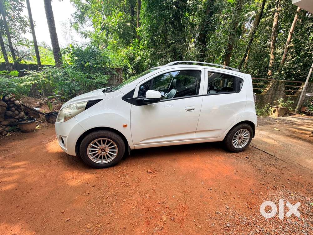 Chevrolet Beat Petrol 2010 Car
