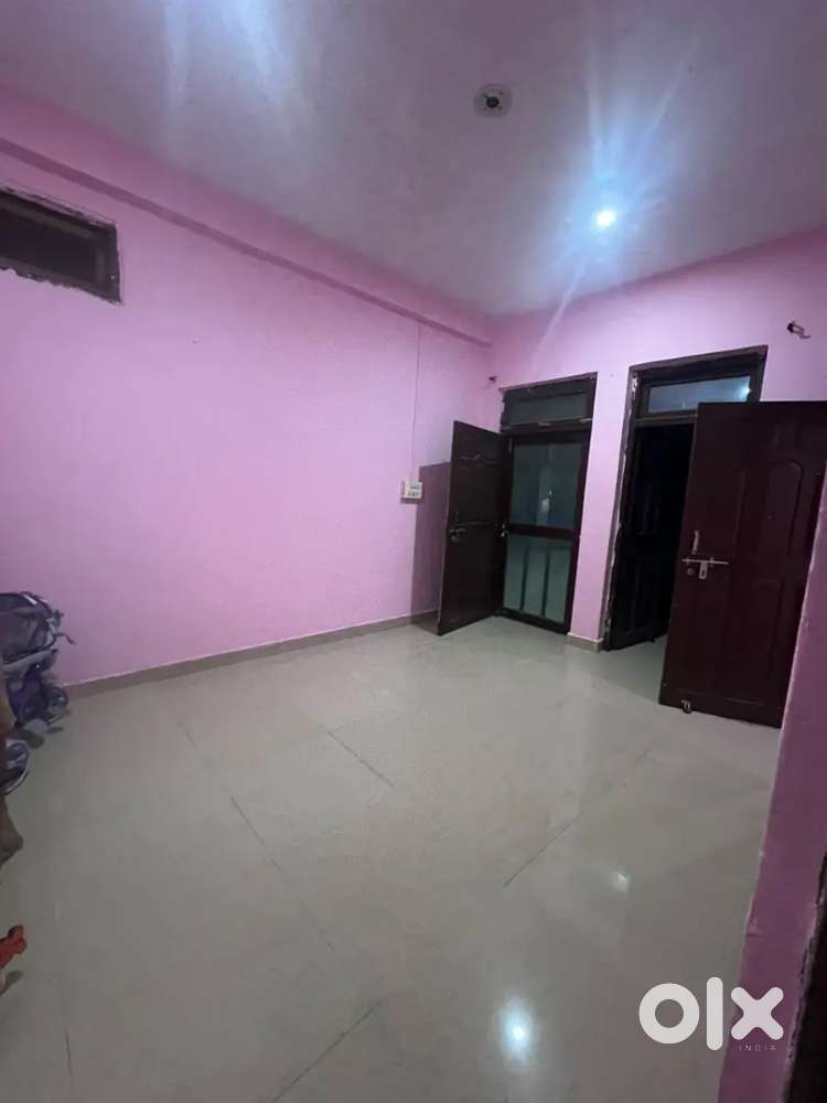 2bhk room set for rent in good condition and location in good area