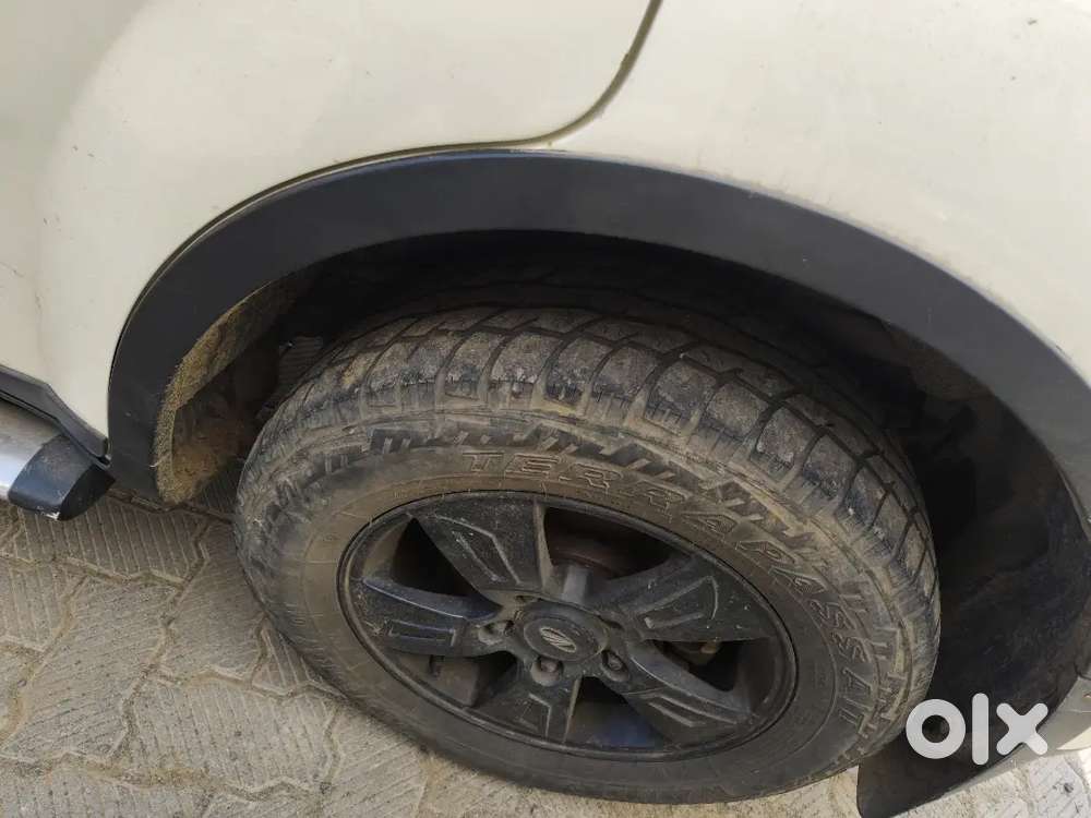 Mahindra Xuv400 2012 Diesel 165000 Km Driven