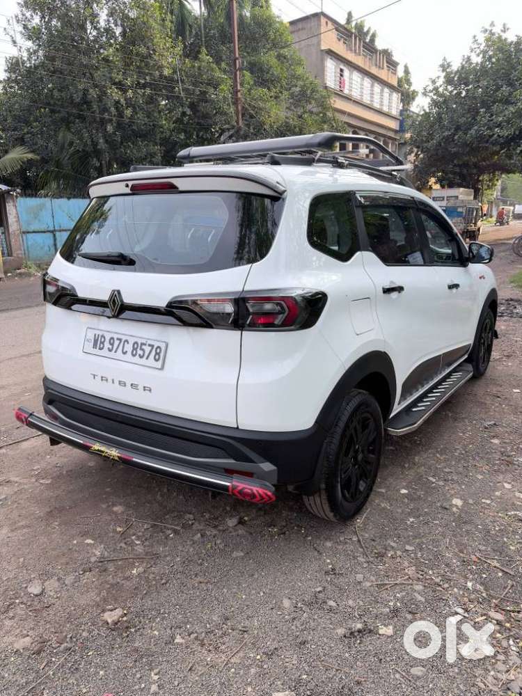 Renault Triber Techno Mt, 2025, Petrol