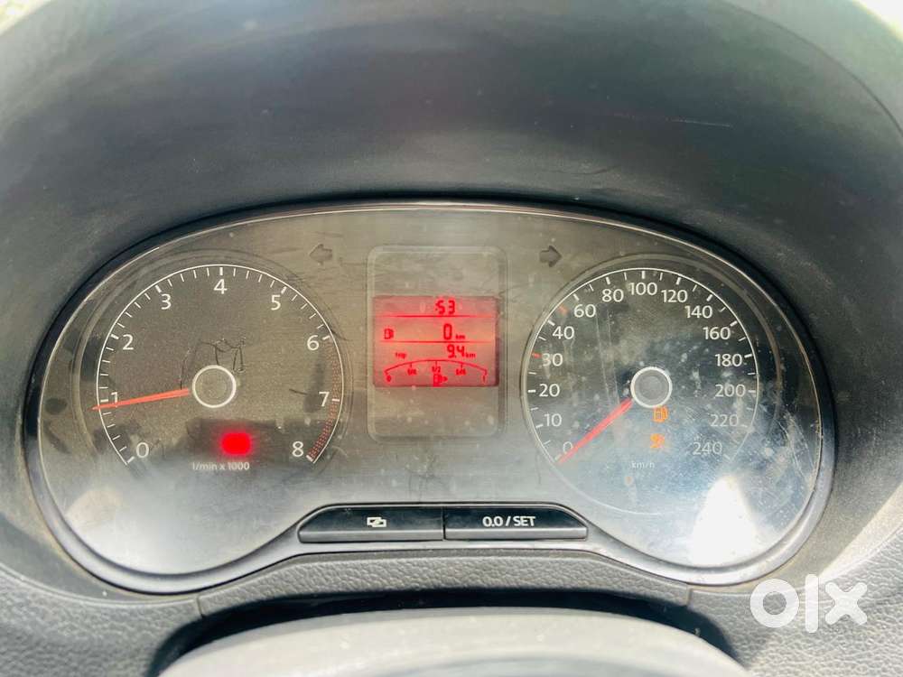 Volkswagen Polo Ipl Ii 1.2 Petrol Highline, 2013, Petrol