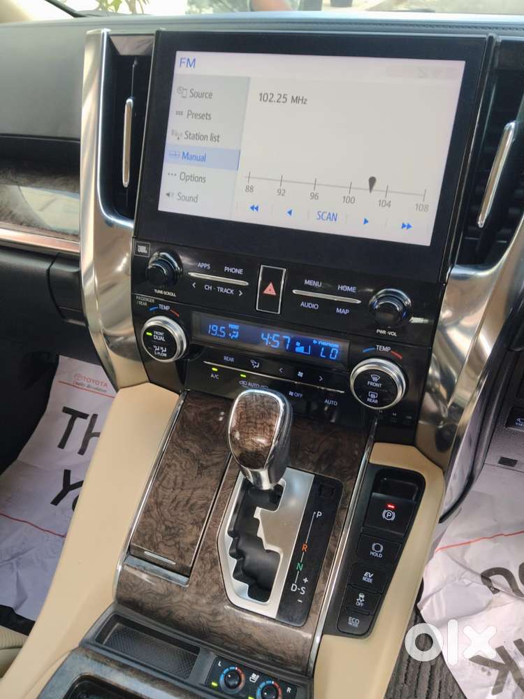 Toyota Vellfire Vip &ndash; Executive Lounge, 2020, Petrol