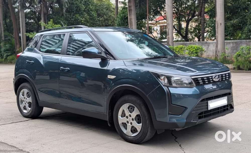 Mahindra Xuv300 1.2 W6 Amt Petrol, 2021, Petrol
