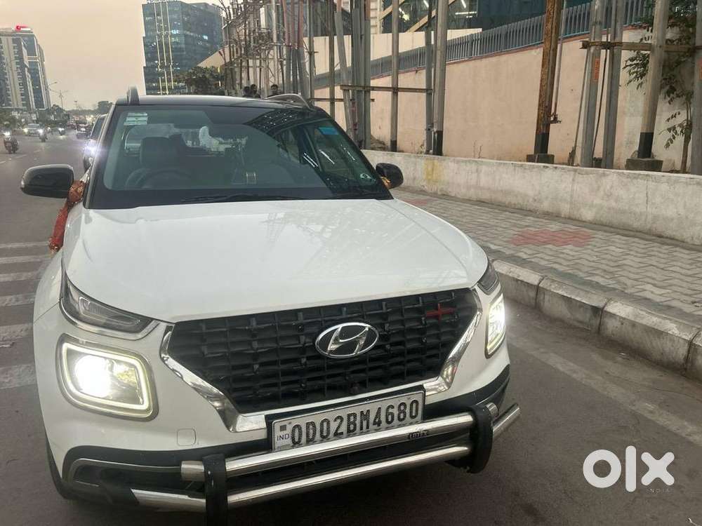 Hyundai Venue 2020 Petrol Good Condition