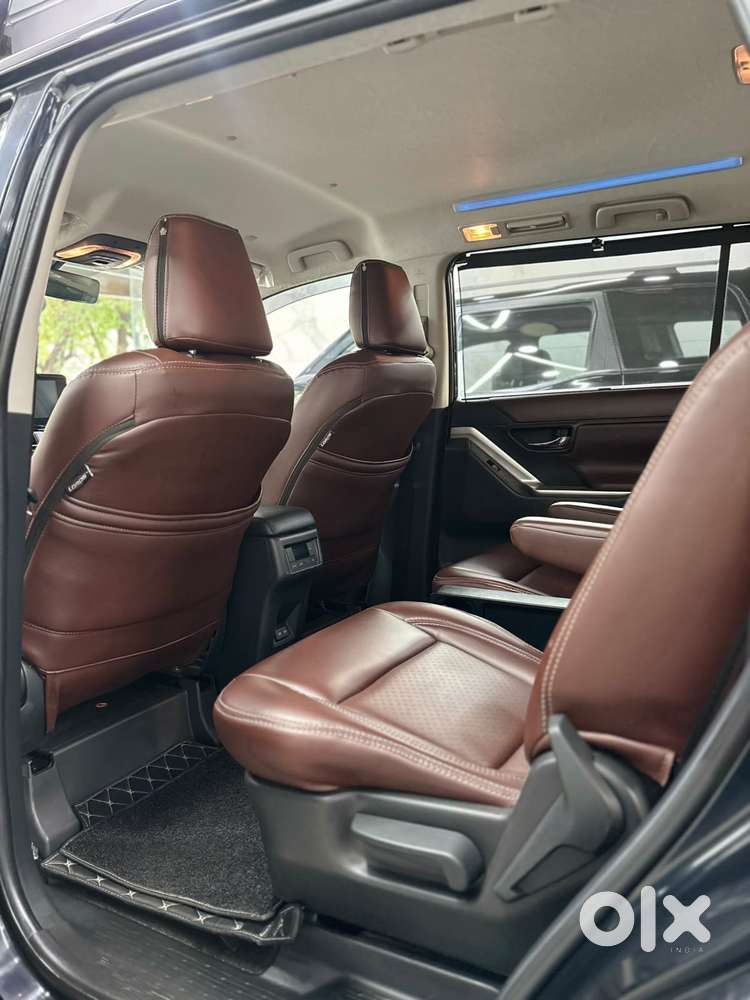 Toyota Innova Hycross 2.0 Vx Hybrid 7 Str, 2025, Petrol