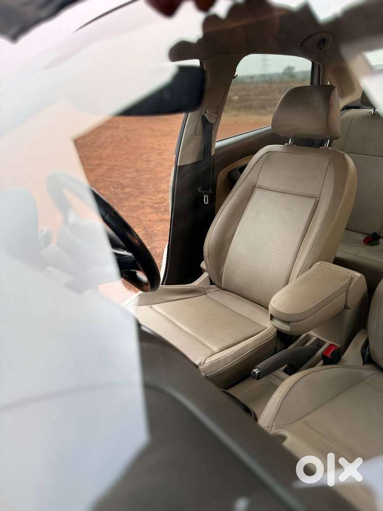 Volkswagen Vento 1.2 Tsi Highline Plus Dsg Automatic Petrol