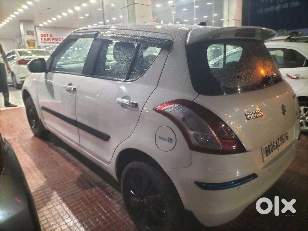 Maruti Suzuki Swift Vvt Zxi, 2016, Petrol