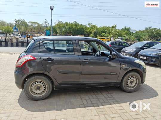 Maruti Suzuki Swift Lxi Option, 2017, Petrol