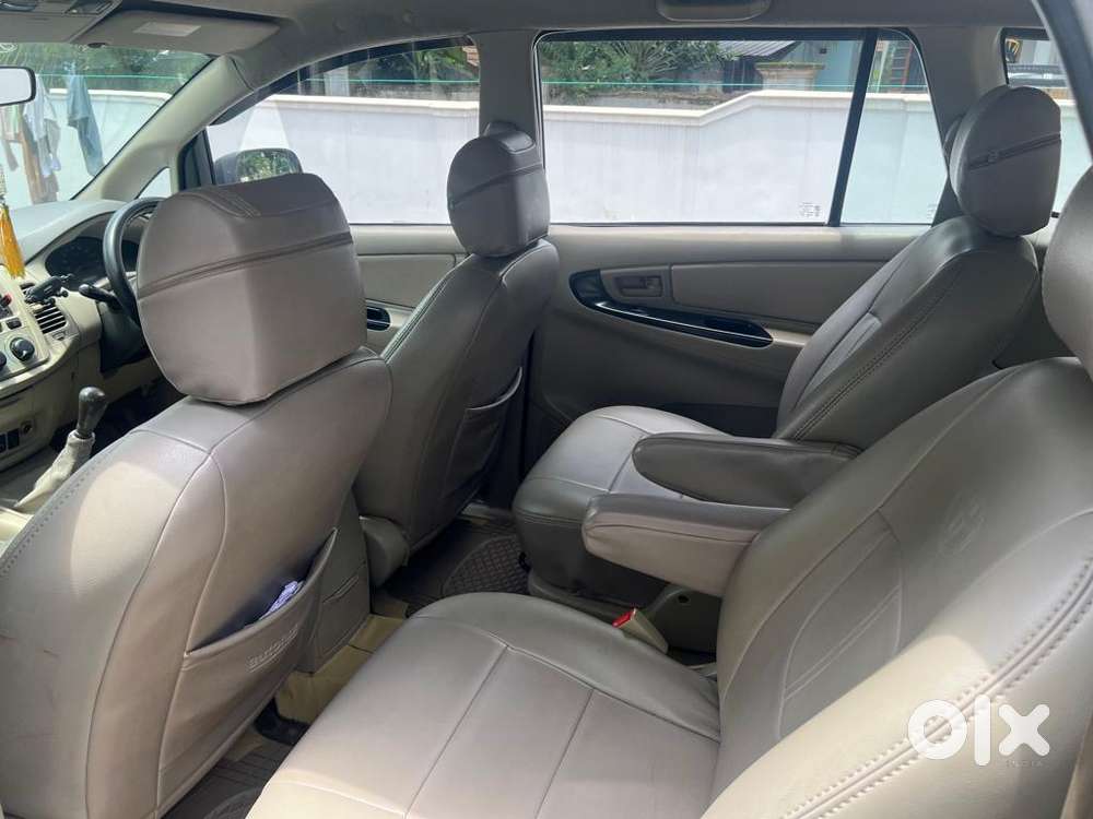 Innova 2012 Excellent Condition New Tyres Insurance Idv