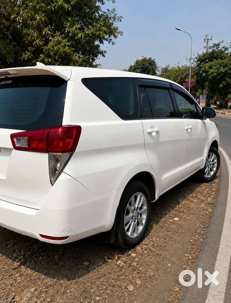 Toyota Innova Crysta Diesel 2017