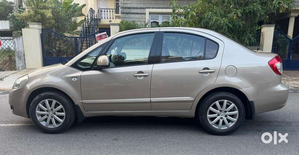 Maruti Suzuki Sx4 Zxi With Leather Bsiii, 2010, Petrol