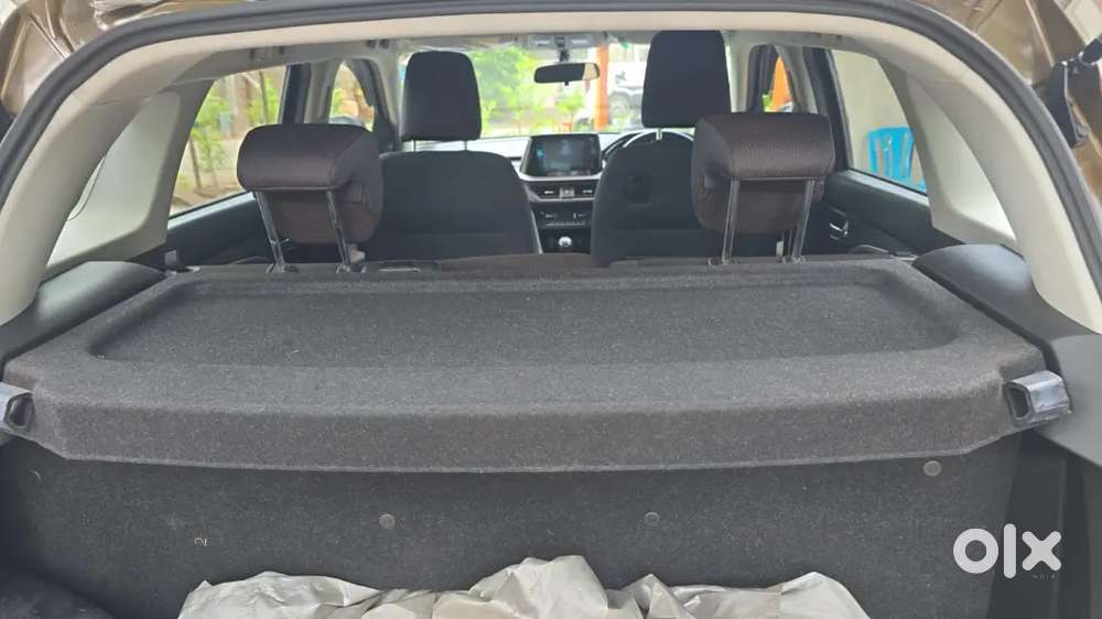 Maruti Suzuki Brezza 2025 Cng & Hybrids 5000 Km Driven