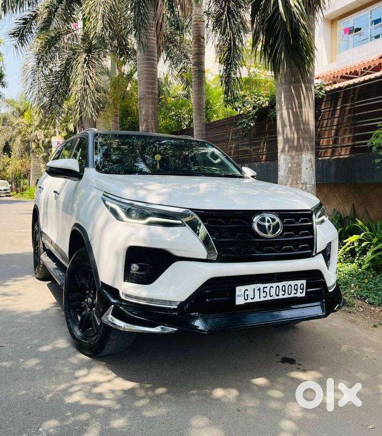 Toyota Fortuner Leader Edition (at), 2024, Diesel