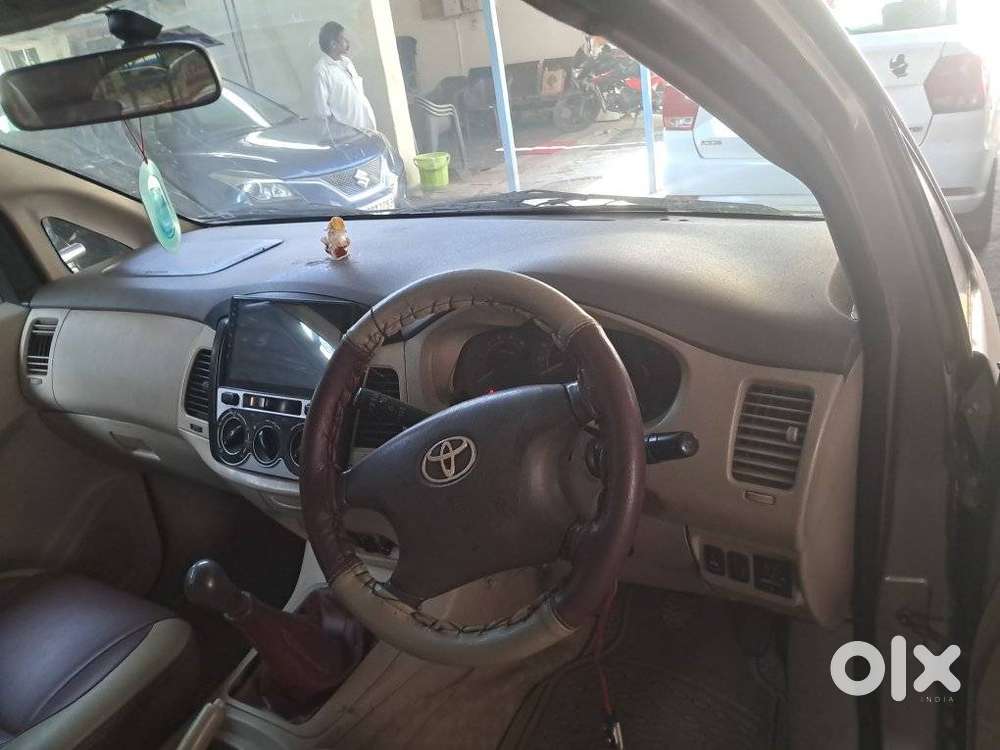 Toyota Innova 2.5 V 7 Str, 2007, Diesel