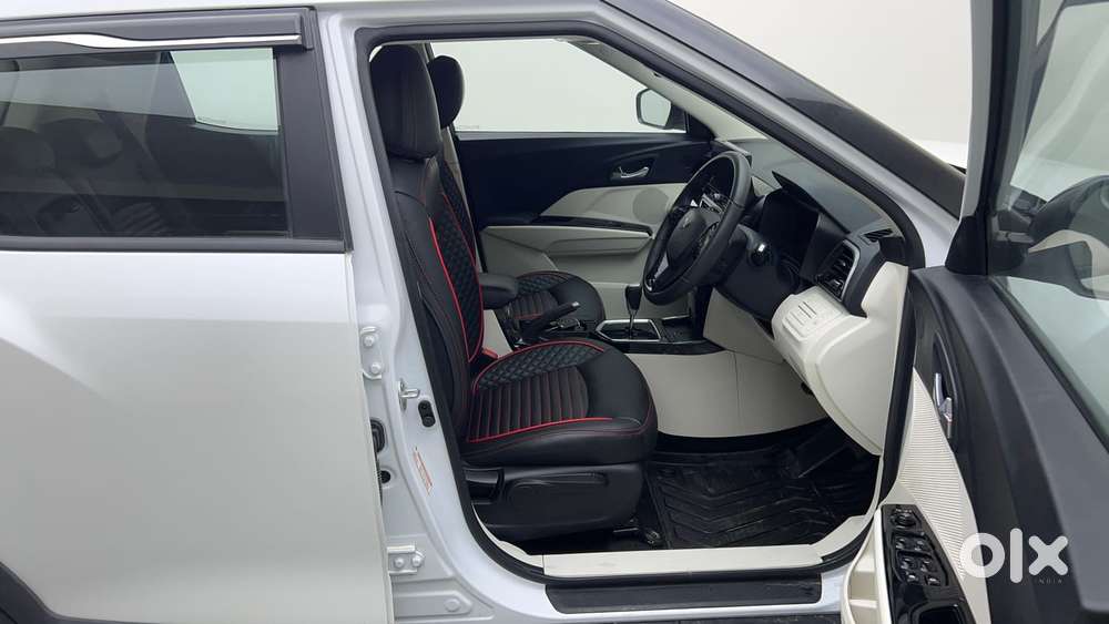 Mahindra Xuv 3xo Ax5 1.5 Diesel Autoshift Plus, 2024, Diesel
