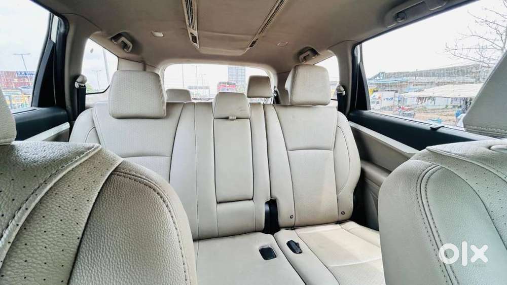 Mahindra Marazzo