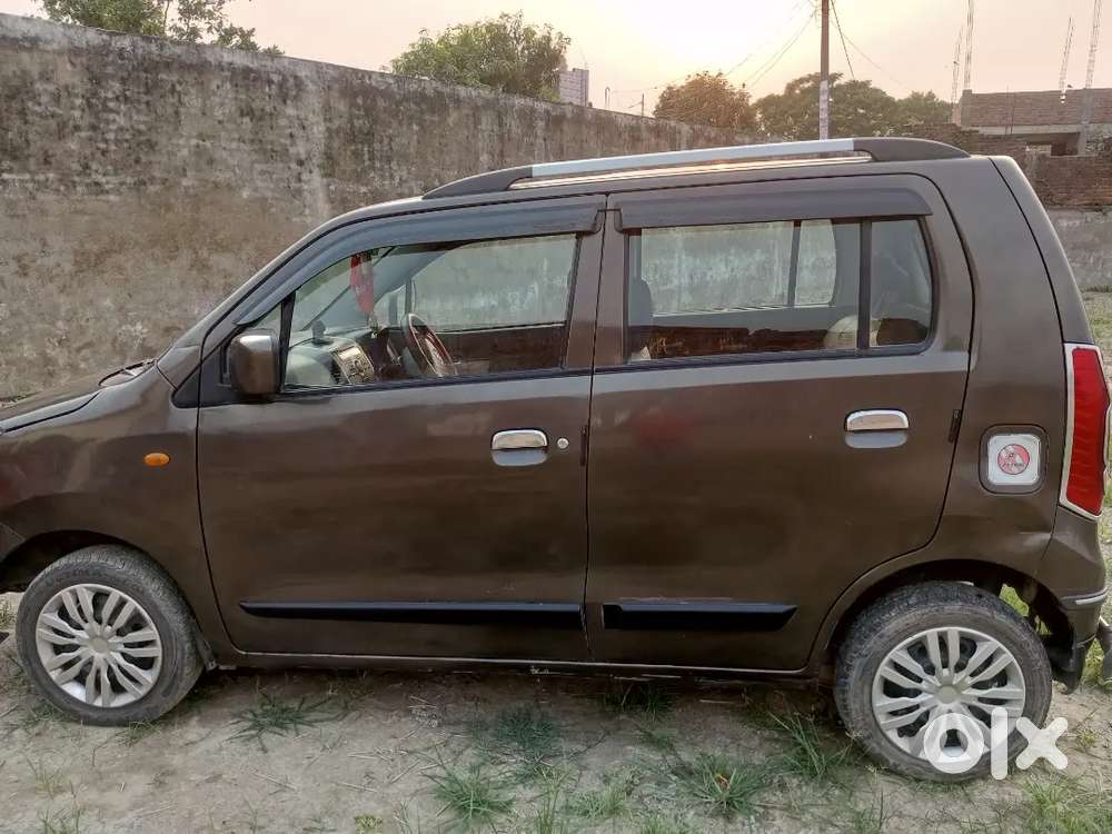 जिस भाई को कार लेने का है Sms करे टाइम पास वाले दूर रहे और