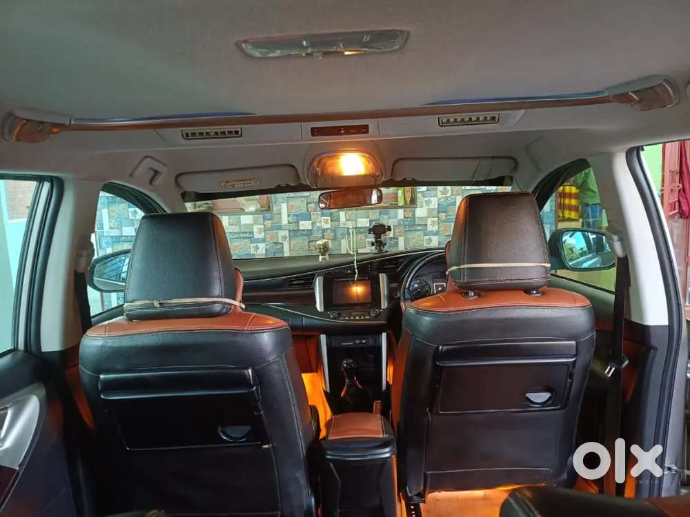 Toyota Innova Crysta 2.4 2017