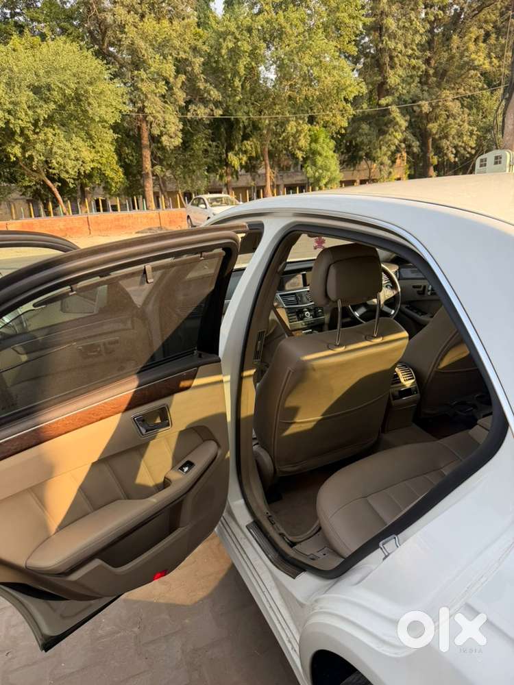 Mercedes-benz E-class 2011