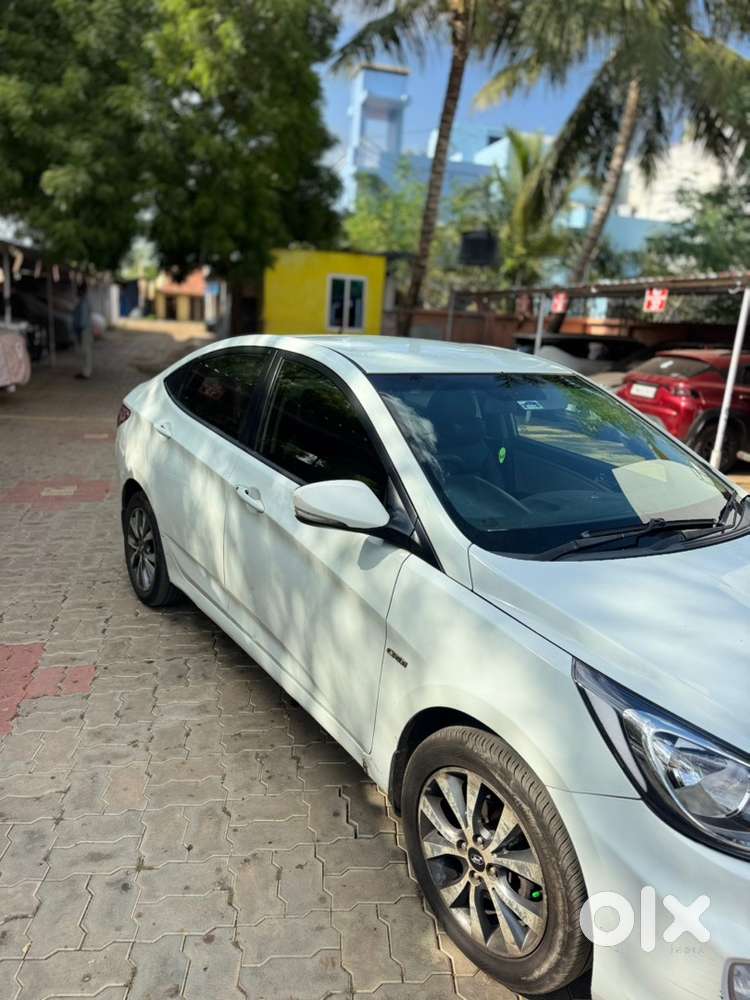 Hyundai Fluidic Verna 2013