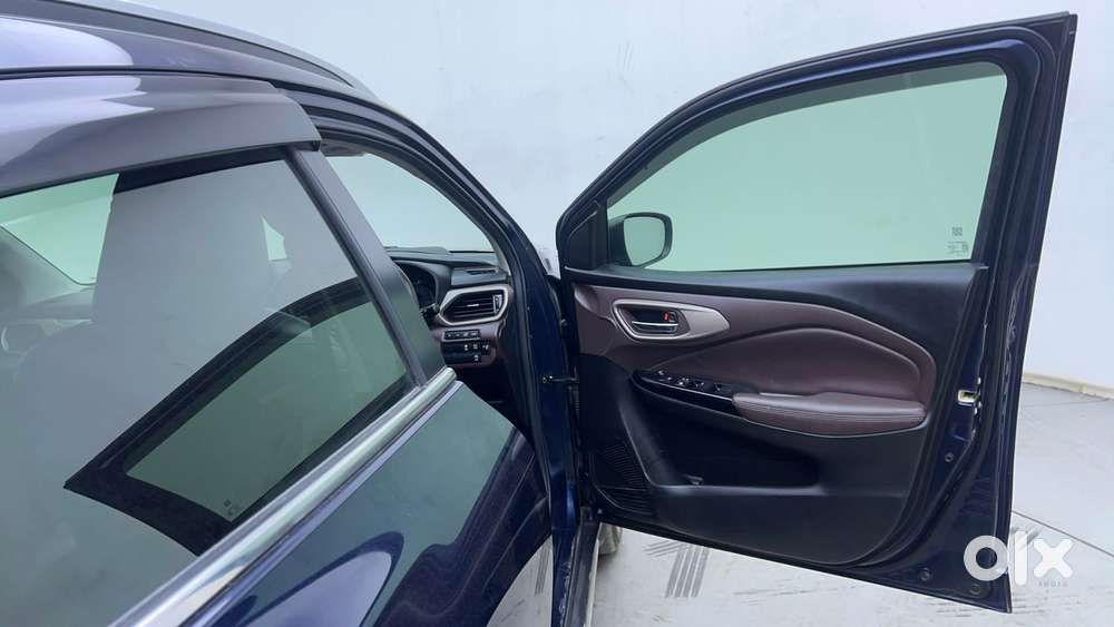 Maruti Suzuki Fronx Alpha 1.0l Turbo 6 At, 2023, Petrol