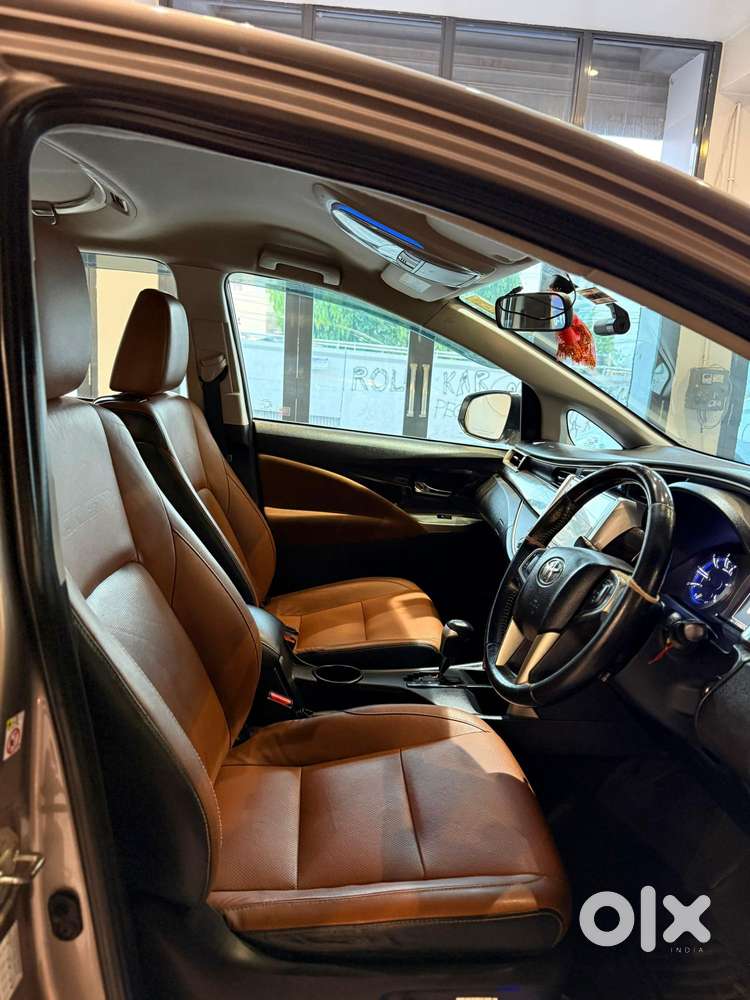 Toyota Innova Crysta 2.8 Zx At 7 Seater, 2019, Diesel