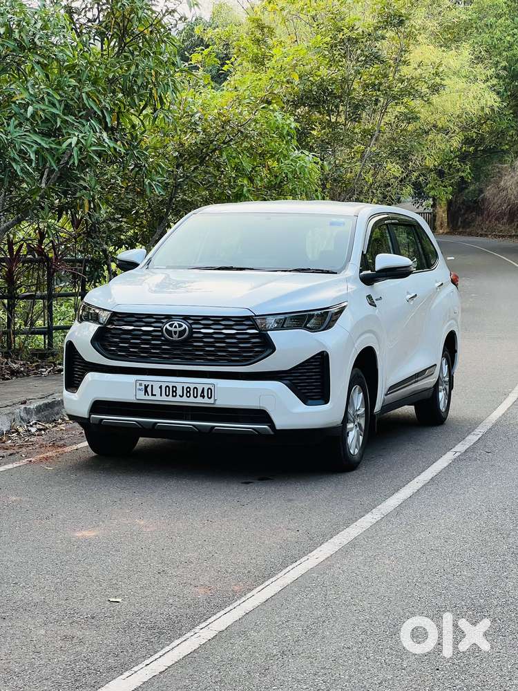 Toyota Innova Hycross 2.0 Gx 8 Str, 2023, Petrol