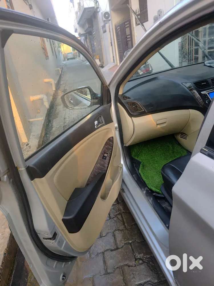 Hyundai Verna Crdi 2011