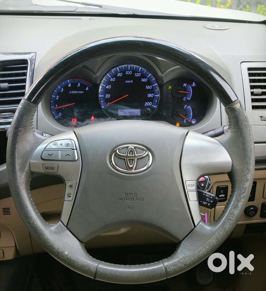 Toyota Fortuner 3.0 4x2 Automatic, 2012, Diesel